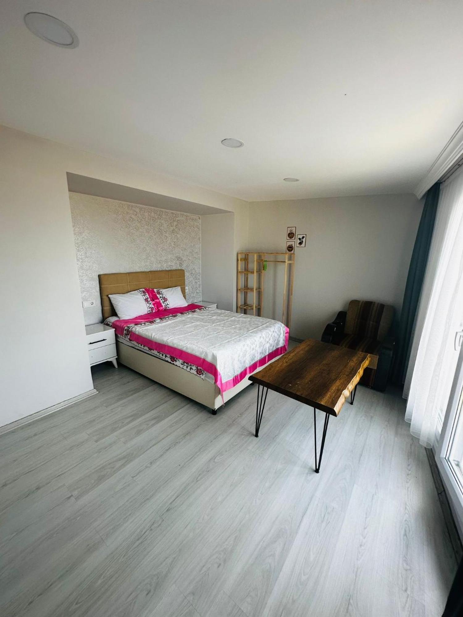 Airport Black Sea Hotel & Restaurant Arnavutkoy Ngoại thất bức ảnh