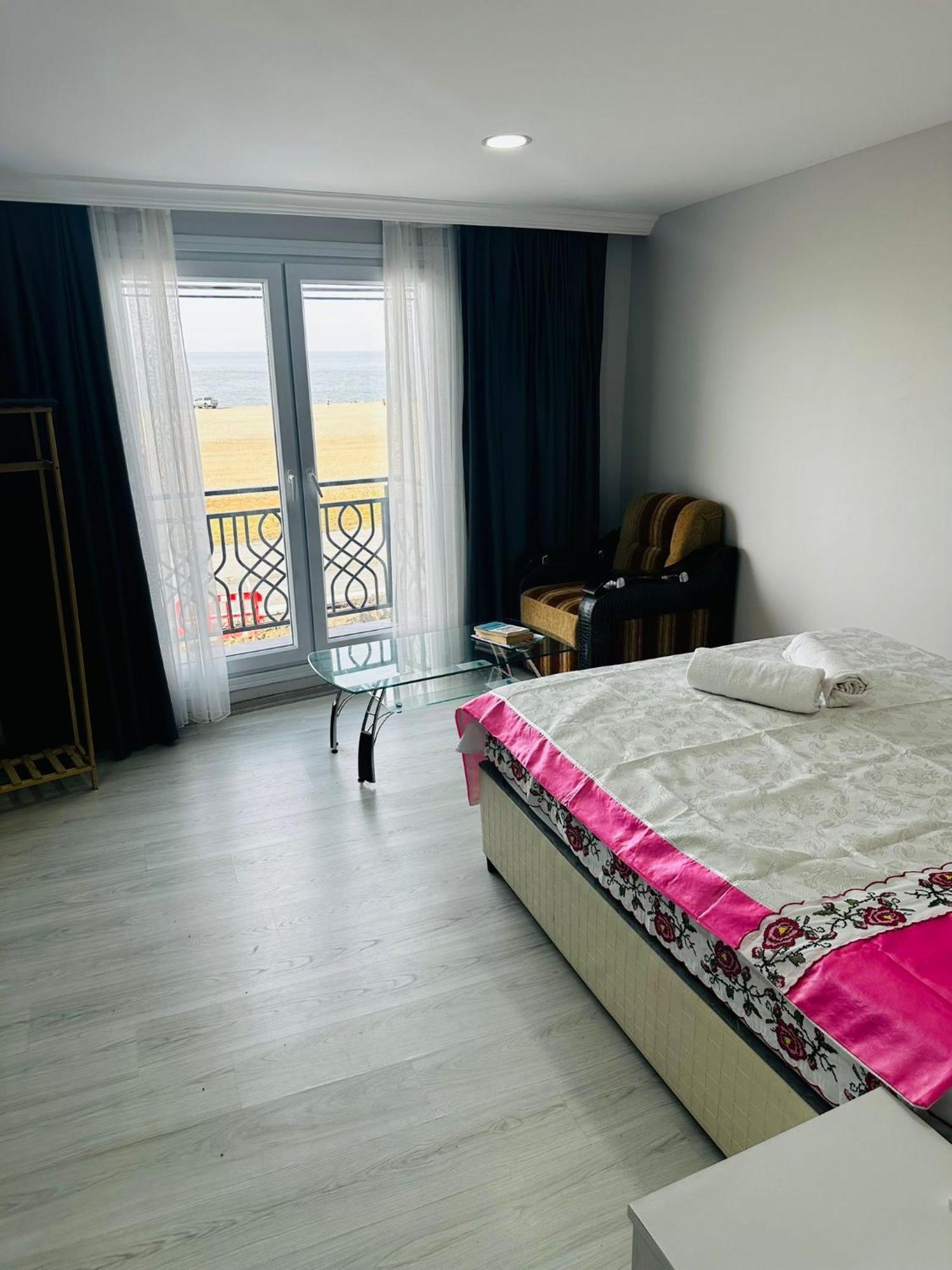Airport Black Sea Hotel & Restaurant Arnavutkoy Ngoại thất bức ảnh