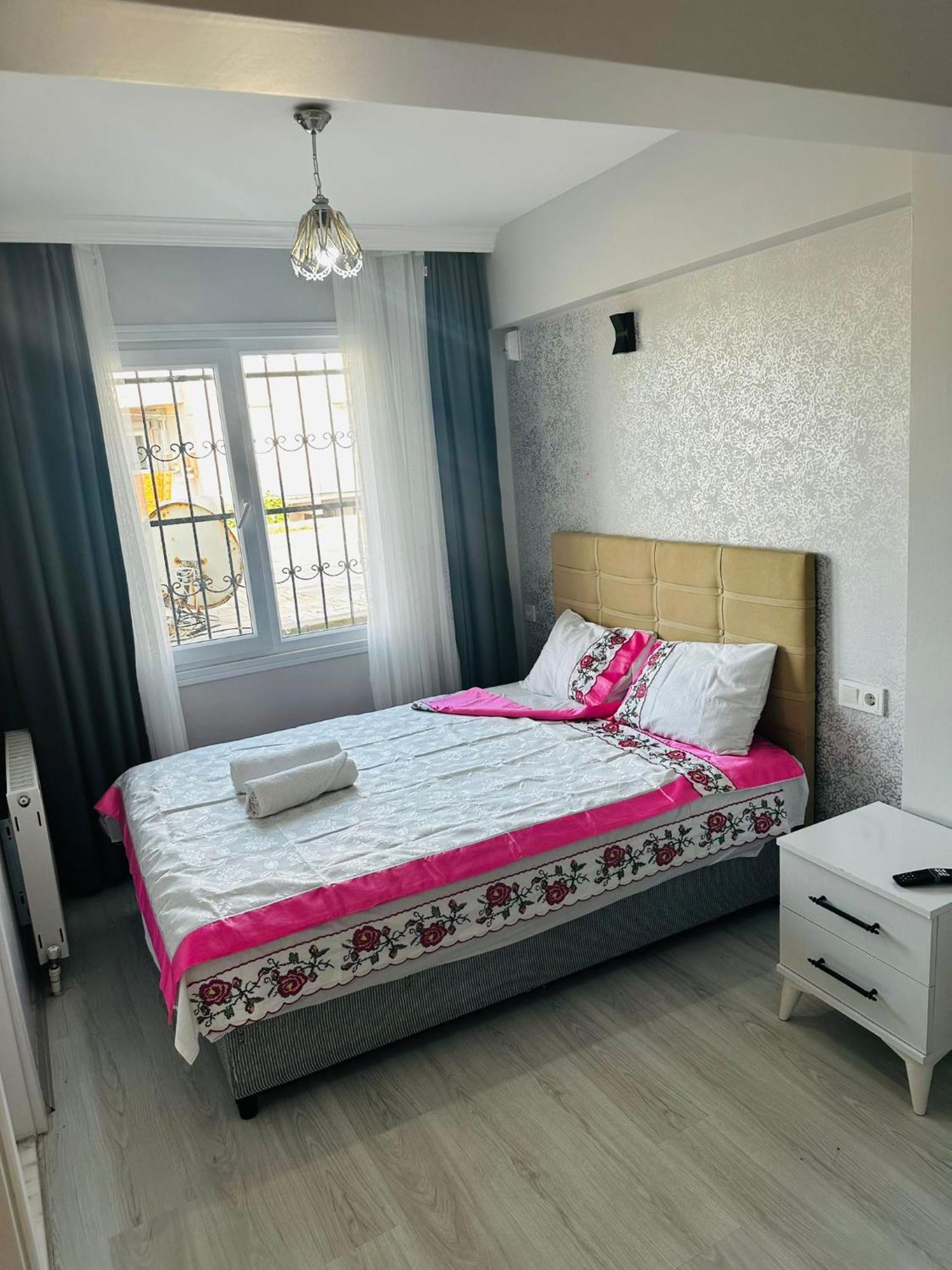 Airport Black Sea Hotel & Restaurant Arnavutkoy Ngoại thất bức ảnh